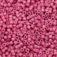 Perles Miyuki delicas 11/0 Duracoat opaque dyed pansy rose DB-2118