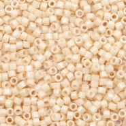 Perles Miyuki delicas 11/0 Ceylon antique beige DB-204