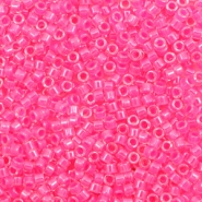 Perles Miyuki delicas 11/0 Luminous wild strawberry pink DB-2035