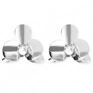 Boucles d'oreilles&nbsp;/&nbsp;puces accroche-regard fleur avec imitations perle avec tige en acier inoxydable Argent&eacute;-blanc