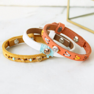 Sets d'inspiration Voici comment confectionner des boucles d’oreilles et des bracelets avec des perles zodiaque !