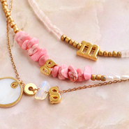 Sets d'inspiration Créer des bijoux avec des perles lettres en métal DQ