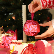 Sets d'inspiration Emballer avec style grâce à nos emballages de Noël