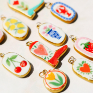 Nouveau Nouvelle collection de breloques en céramique 