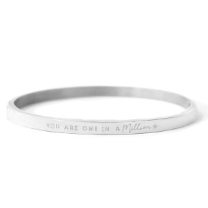 Bracelets en acier inox "YOU ARE ONE IN A MILLION" argent&eacute;