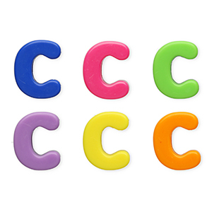 Perles acryliques alphabet lettre C Multicolore