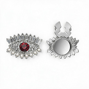 Cache-boutons &oelig;il avec strass et imitations perles Argent&eacute;-rouge-cristal-blanc