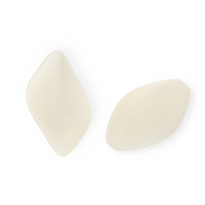 Perles acryliques rhombe Blanc cass&eacute;-blanc marbr&eacute;