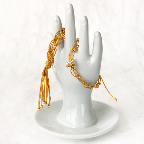 Bracelets en macram&eacute; pour l'automne