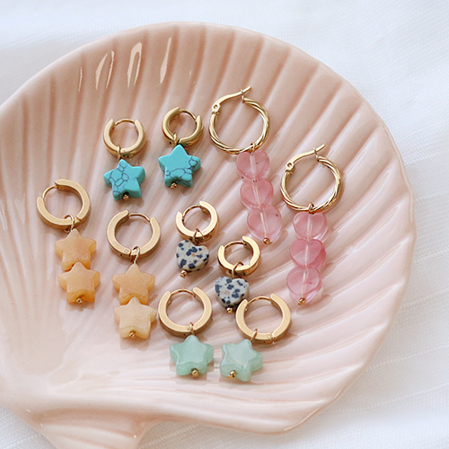 Cr&eacute;ez des boucles d&rsquo;oreilles tendance avec des perles en pierre naturelle en forme de c&oelig;ur et d&rsquo;&eacute;toile 