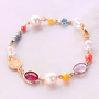 Bracelets color&eacute;s pour l&rsquo;&eacute;t&eacute; avec perles &agrave; facettes