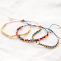Comment faire des bracelets en macram&eacute; ? Laissez-vous inspirer par ces bracelets DIY !