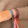 Cr&eacute;ez des bracelets et cadeaux festifs avec le ruban BY31&reg; & des grelots