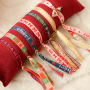 Cr&eacute;ez des bracelets et cadeaux festifs avec le ruban BY31&reg; & des grelots