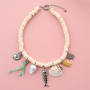 Colliers tendance avec des perles en silicone