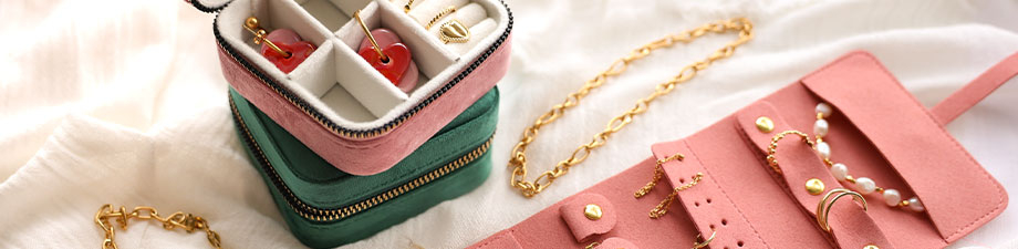 Nouveau ! Trousses & boîtes à bijoux de voyage Nouveau ! Trousses & boîtes à bijoux de voyage