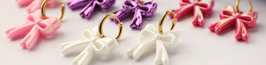 Nouvelle s&eacute;rie breloque noeud et boucle d'oreille coeur  